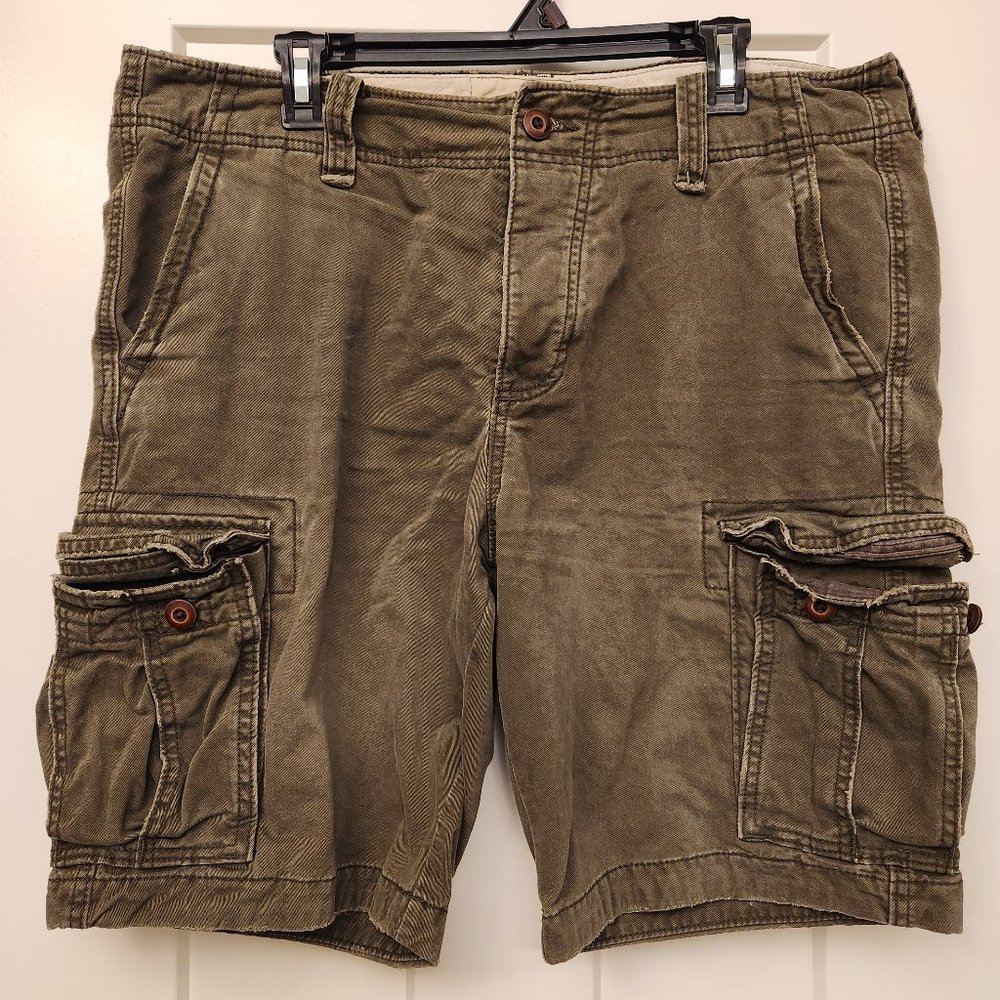 Hollister cargo shorts
